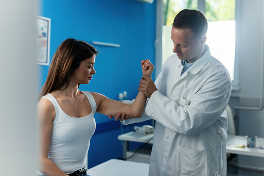 Consulta de primera vez traumatología